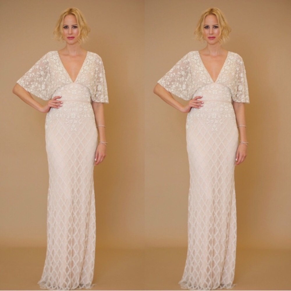 Lotus Latice Cape Sleeve Plus Size Wedding Dress